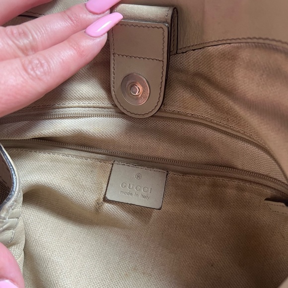 Gucci purse with matching wallet - Picture 14 of 16